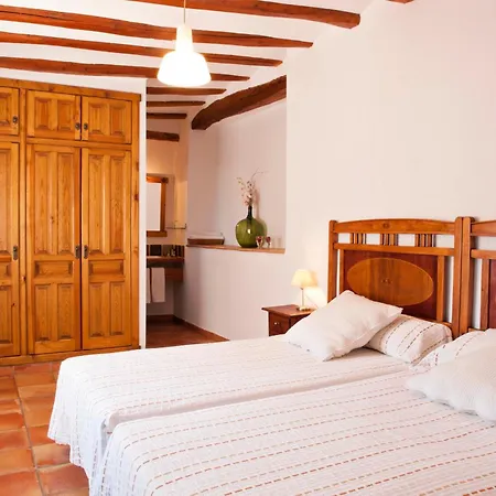 La Llar D'aitana Casa rural Alcoleja